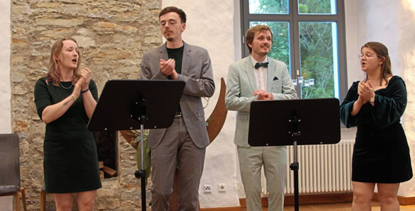 Das Vokalquartett Crumble präsentiert einen musikalischen Mix.